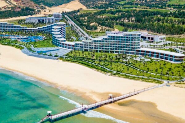 FLC Quy Nhơn Resort - Bãi biển (2)
