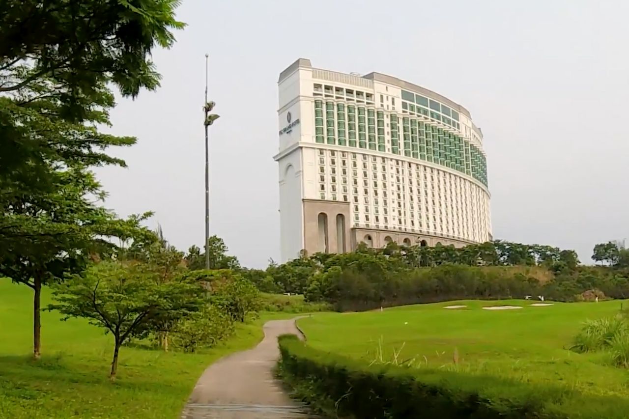 sân golf flc hạ long